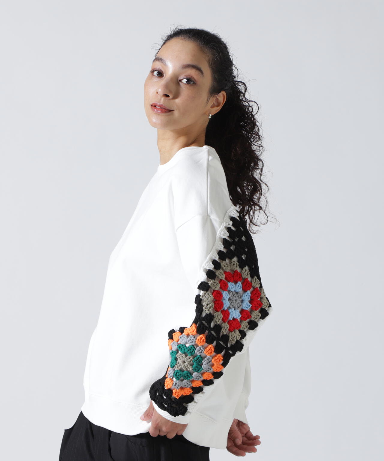 DISCOVERED(ディスカバード) 別注 CROCHET SLEEVE SWEAT WOMEN