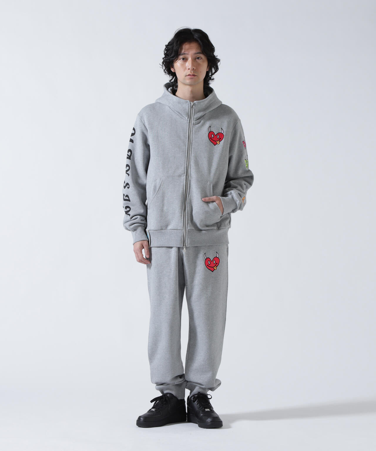 maxsix(マックスシックス）ONI HEART ZIP PARKA