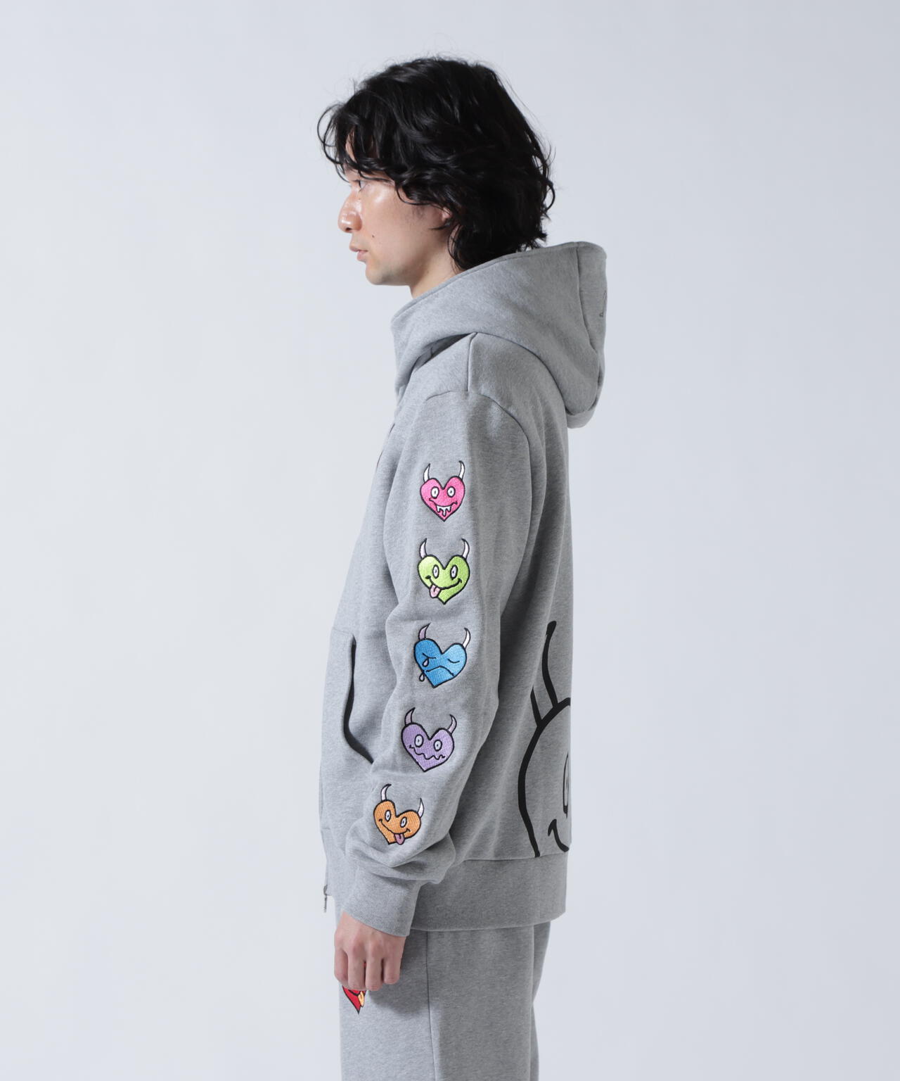 maxsix(マックスシックス）ONI HEART ZIP PARKA