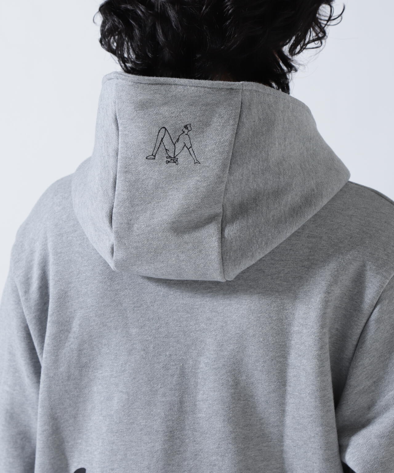 maxsix(マックスシックス）ONI HEART ZIP PARKA
