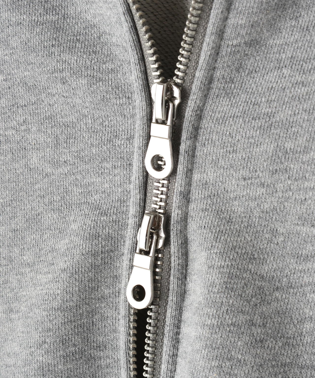 maxsix(マックスシックス）ONI HEART ZIP PARKA