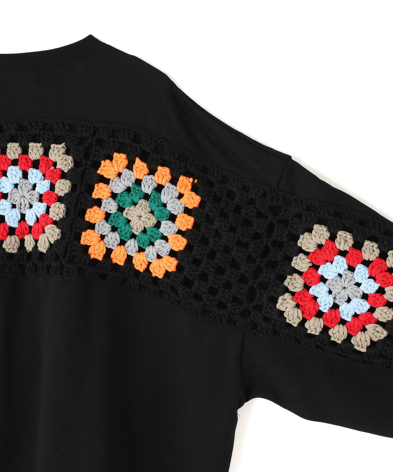 DISCOVERED(ディスカバード) 別注CROCHET SLEEVE SWEAT(UNISEX)