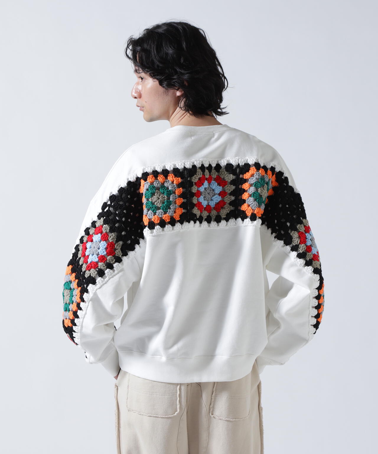 DISCOVERED(ディスカバード) 別注CROCHET SLEEVE SWEAT(UNISEX)