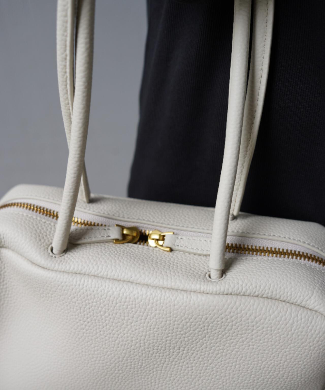 TOV(トーヴ) PETAL OBLONG BAG M