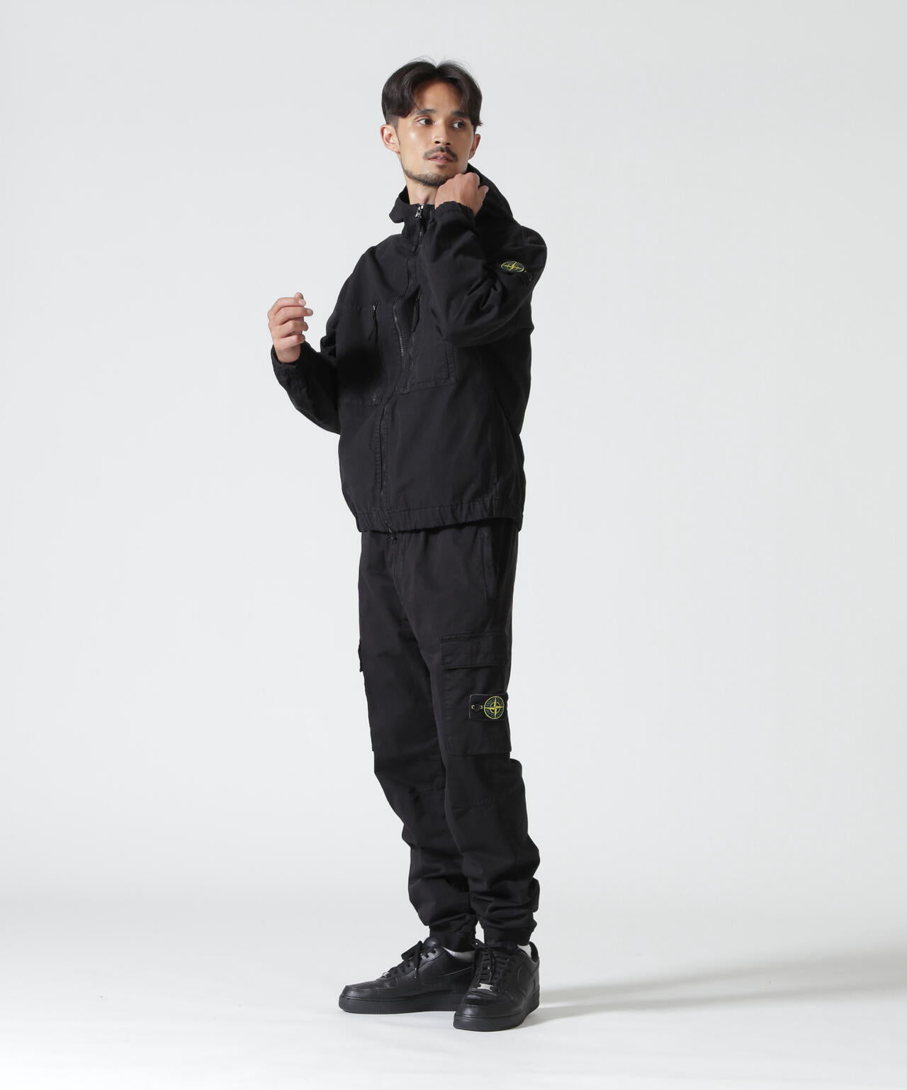 STONE ISLAND（ストーンアイランド） SATIN W POCKET JOGGER PANTS