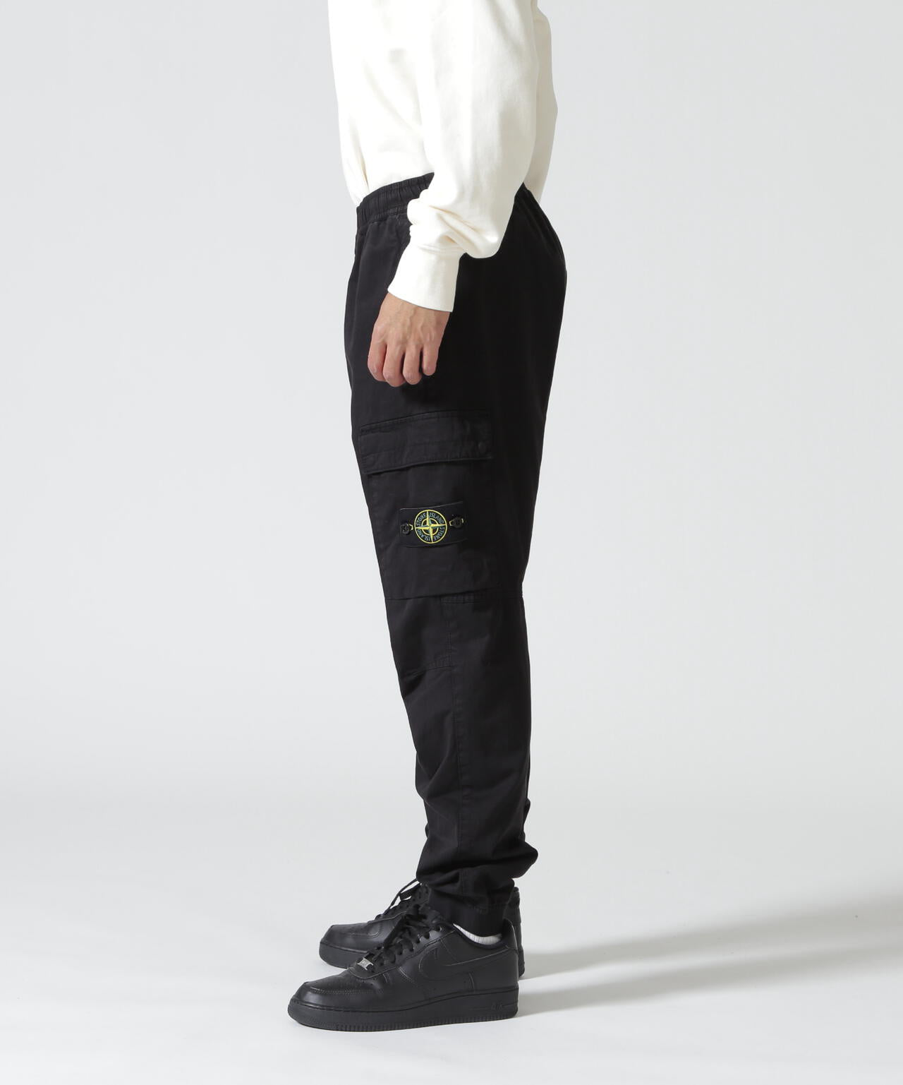 STONE ISLAND（ストーンアイランド） SATIN W POCKET JOGGER PANTS