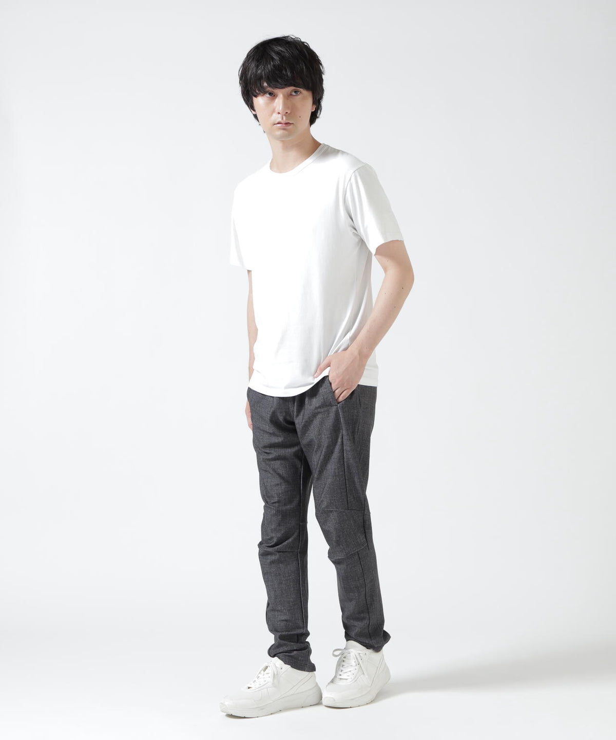 177cm B:81 W:72 H:88 着用サイズ：5