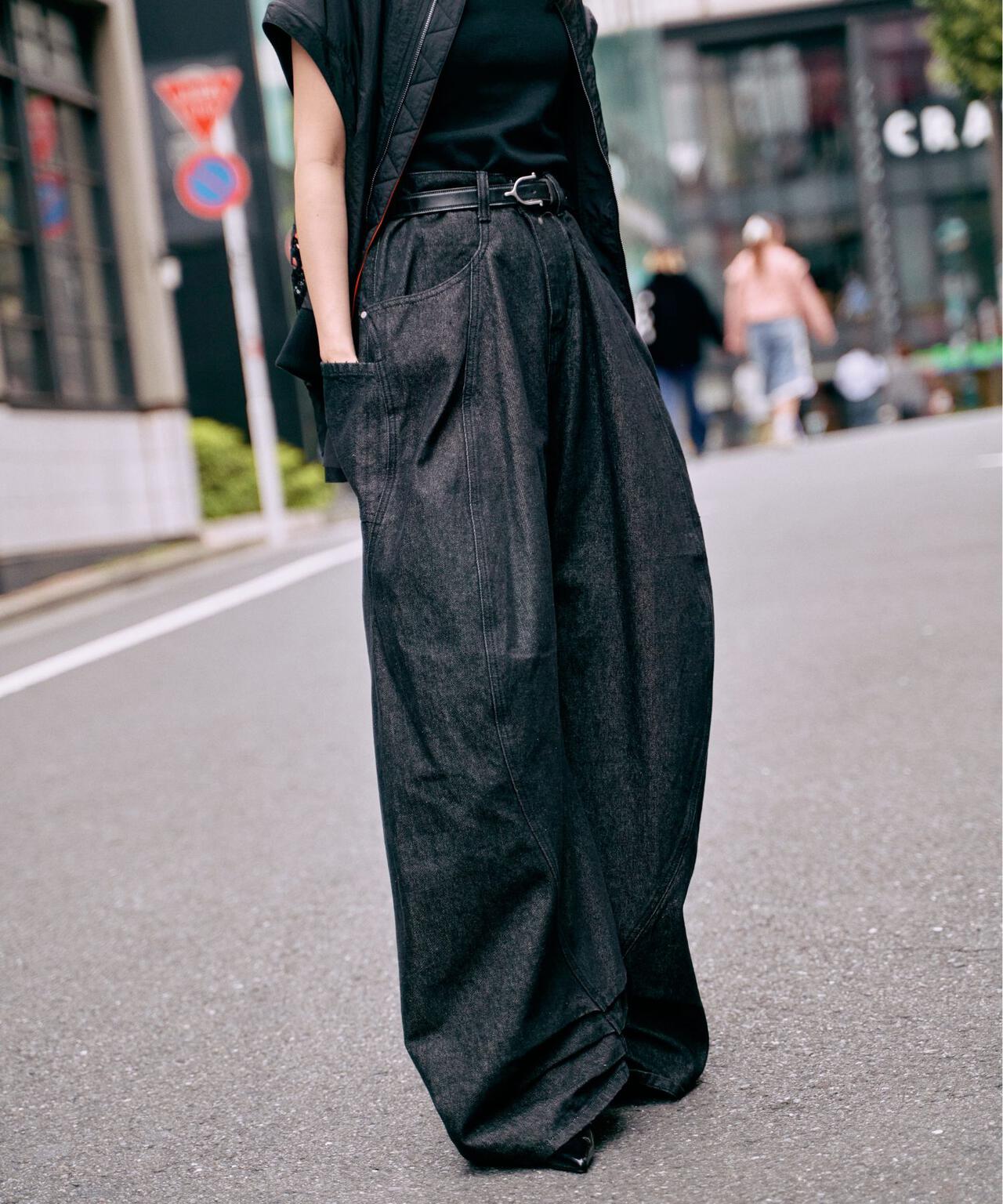 Knuth Marf（クヌースマーフ）tuck design denim pants