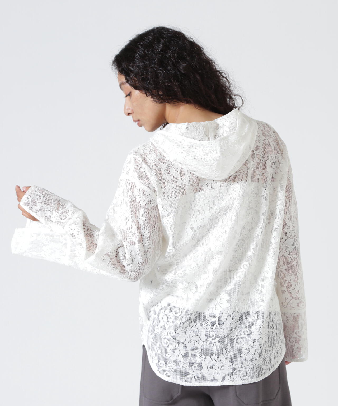 YENN（イエン）PORTABLE LACE HOODIE