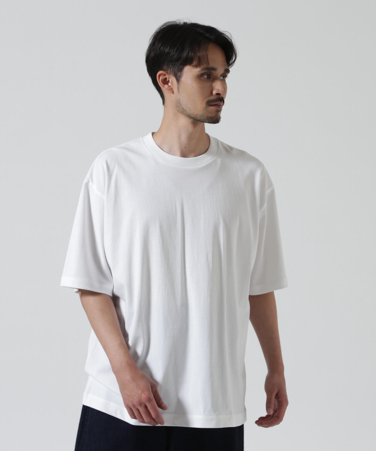 ATON (エイトン) FRESCA PLATE | LOOSE FIT T-SHIRT