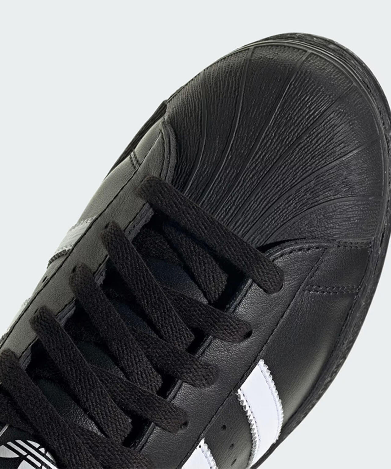 adidas Originals(アディダスオリジナルス)Superstar 82 / スーパースター 82
