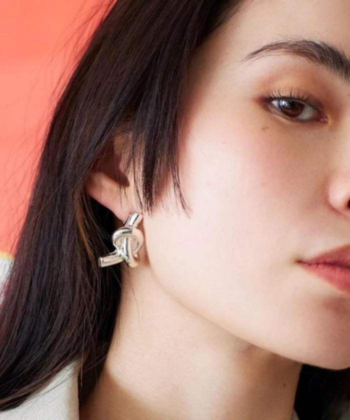 Knots Pierce