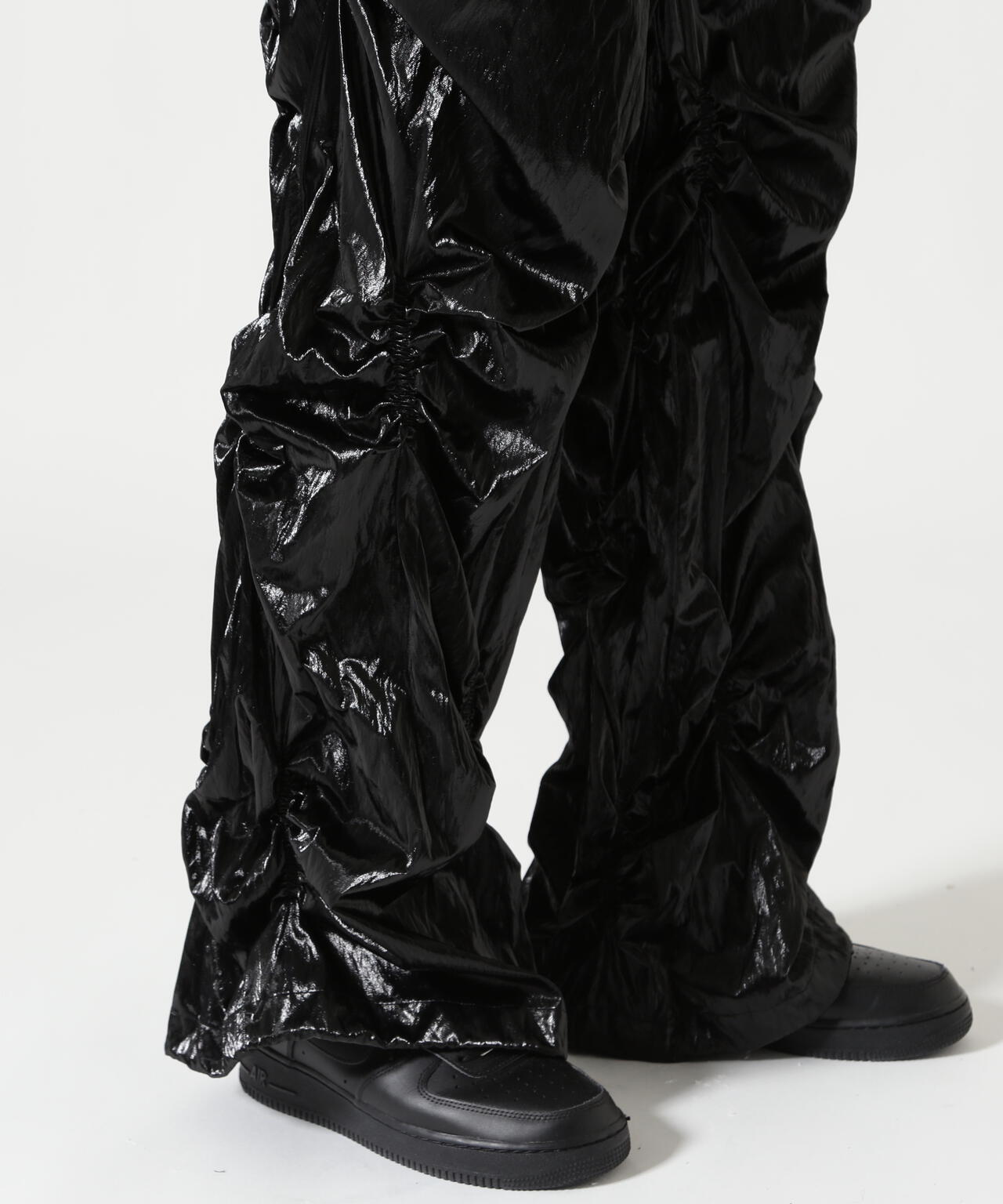 A.F ARTEFACT/エーエフ・アーティファクト/LEATER TEX GATHER WIDE PANT