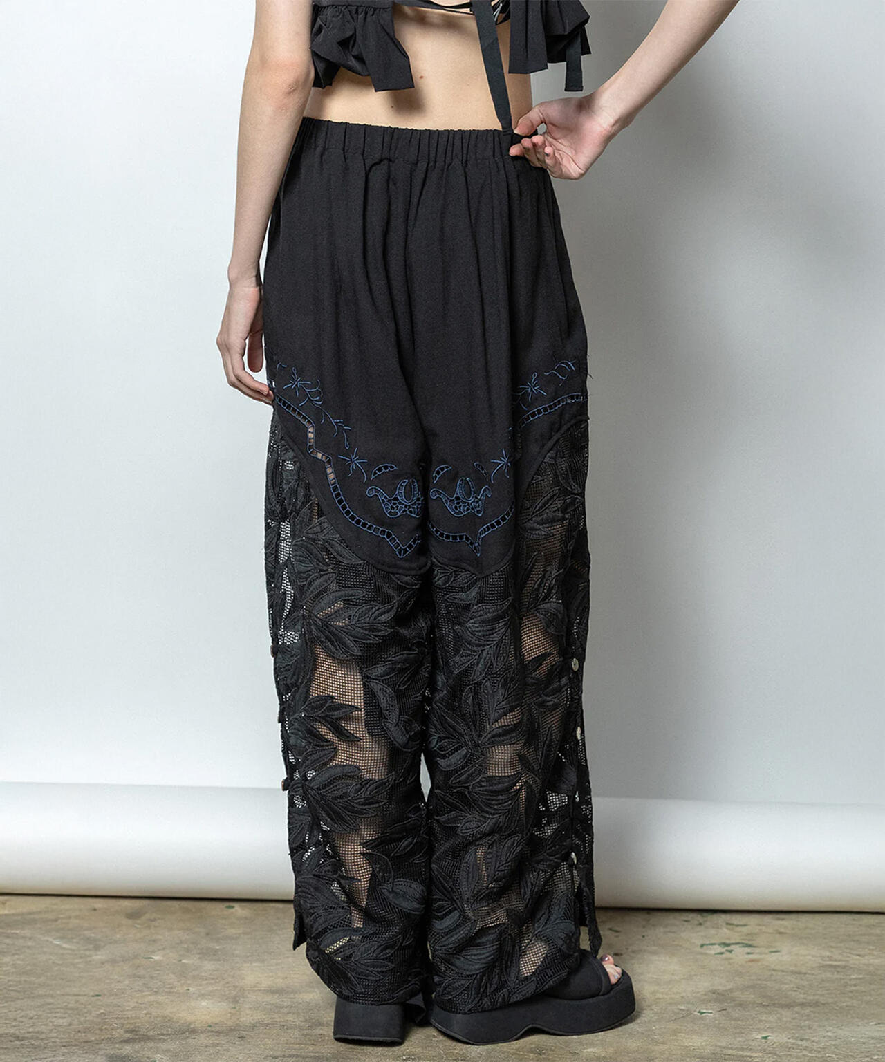 AULA AILA/アウラアイラ/CUTWORK EMBROIDERED PANTS