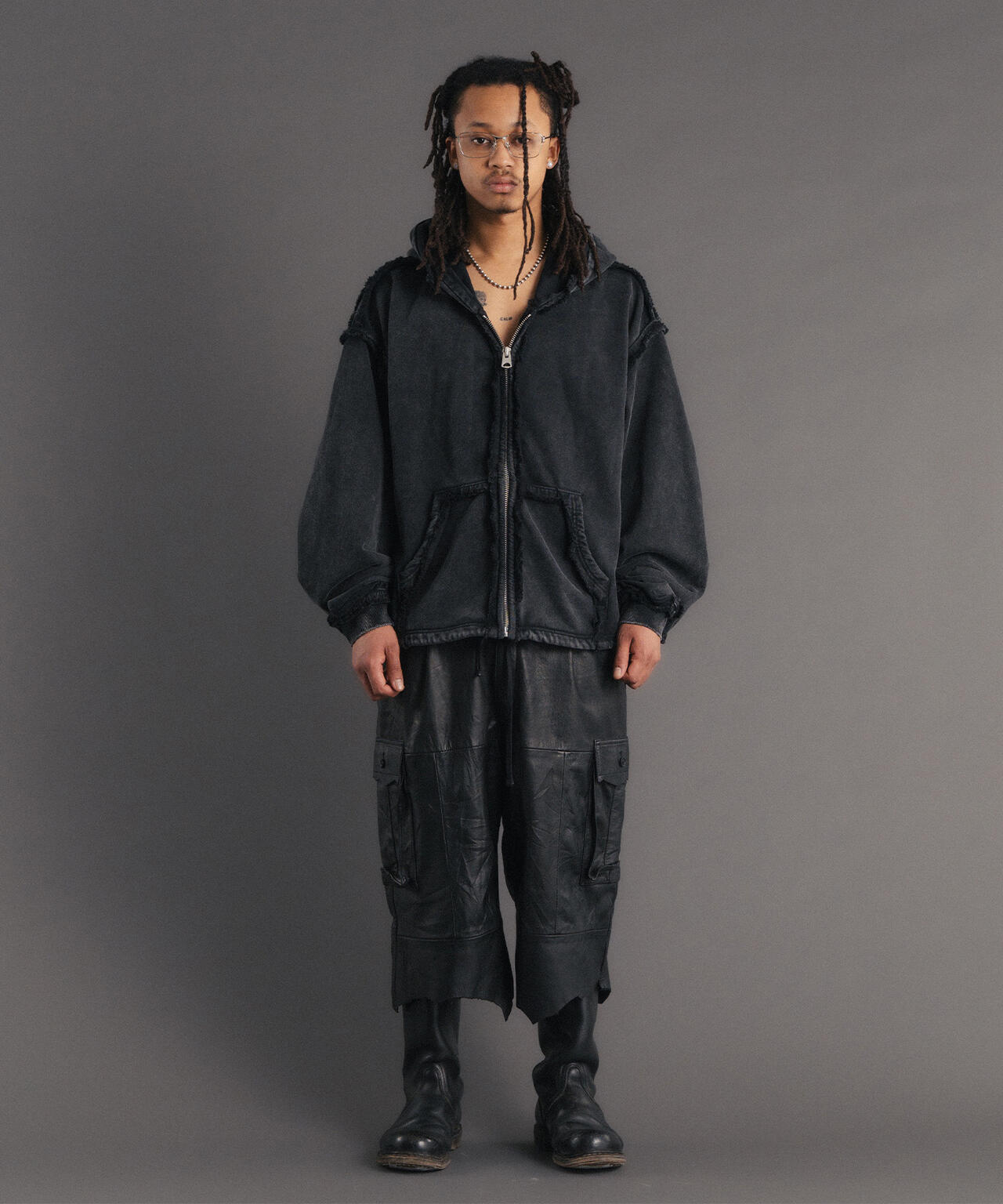 FR(13)NDS/フレンズ/REPRO-LEATHER　CARGO　SHORTS