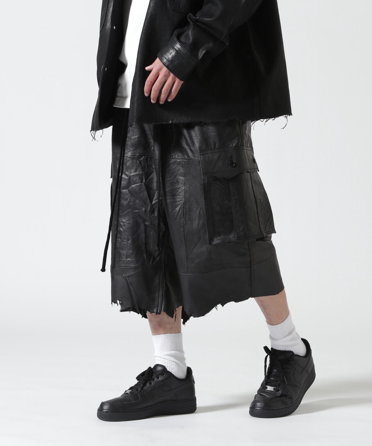 FR(13)NDS/フレンズ/REPRO-LEATHER　CARGO　SHORTS