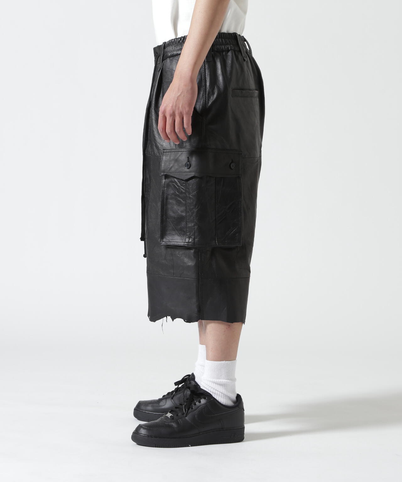 FR(13)NDS/フレンズ/REPRO-LEATHER　CARGO　SHORTS