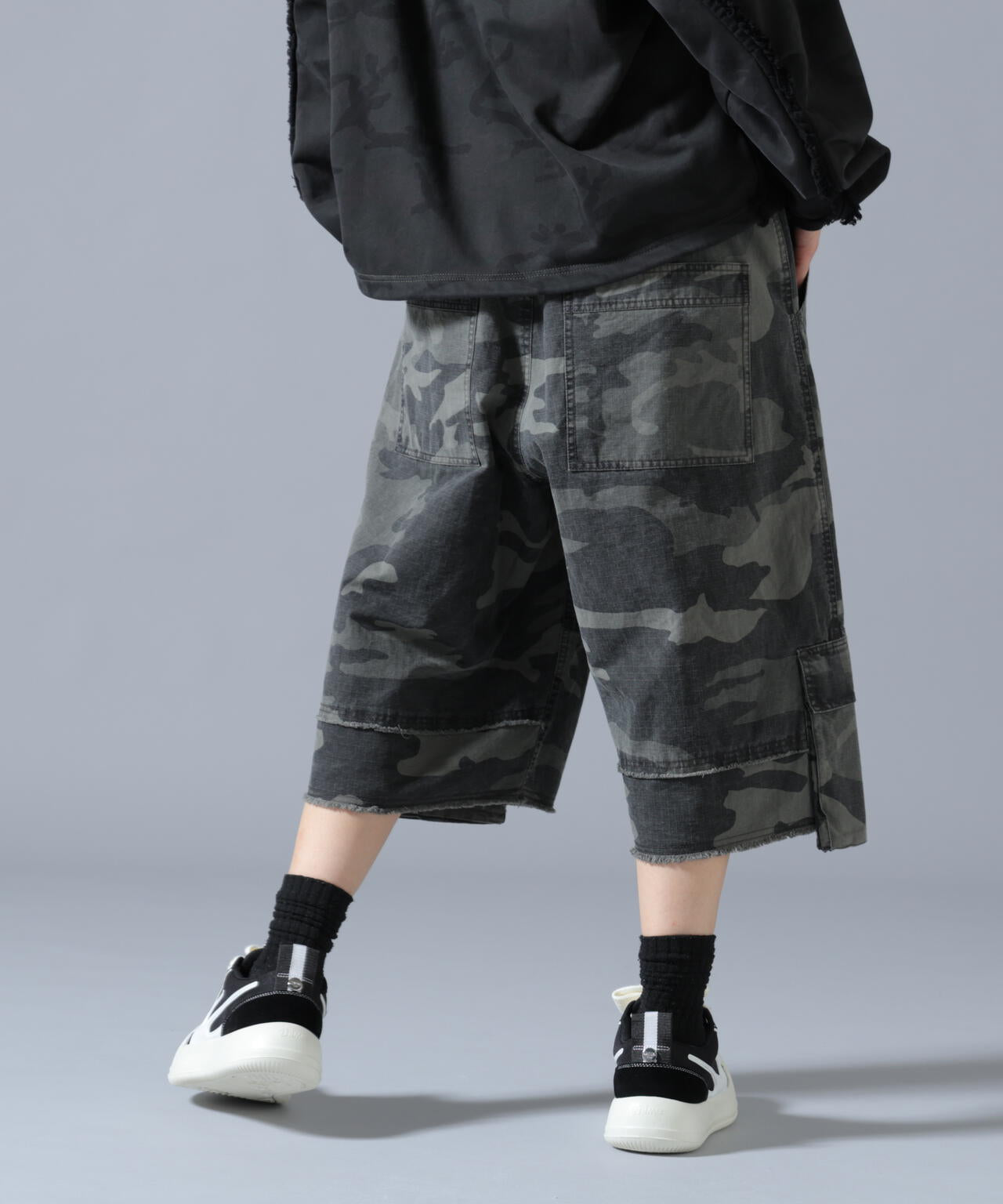 FR(13)NDS /フレンズ/WAIST LAYER CARGO SHORTS