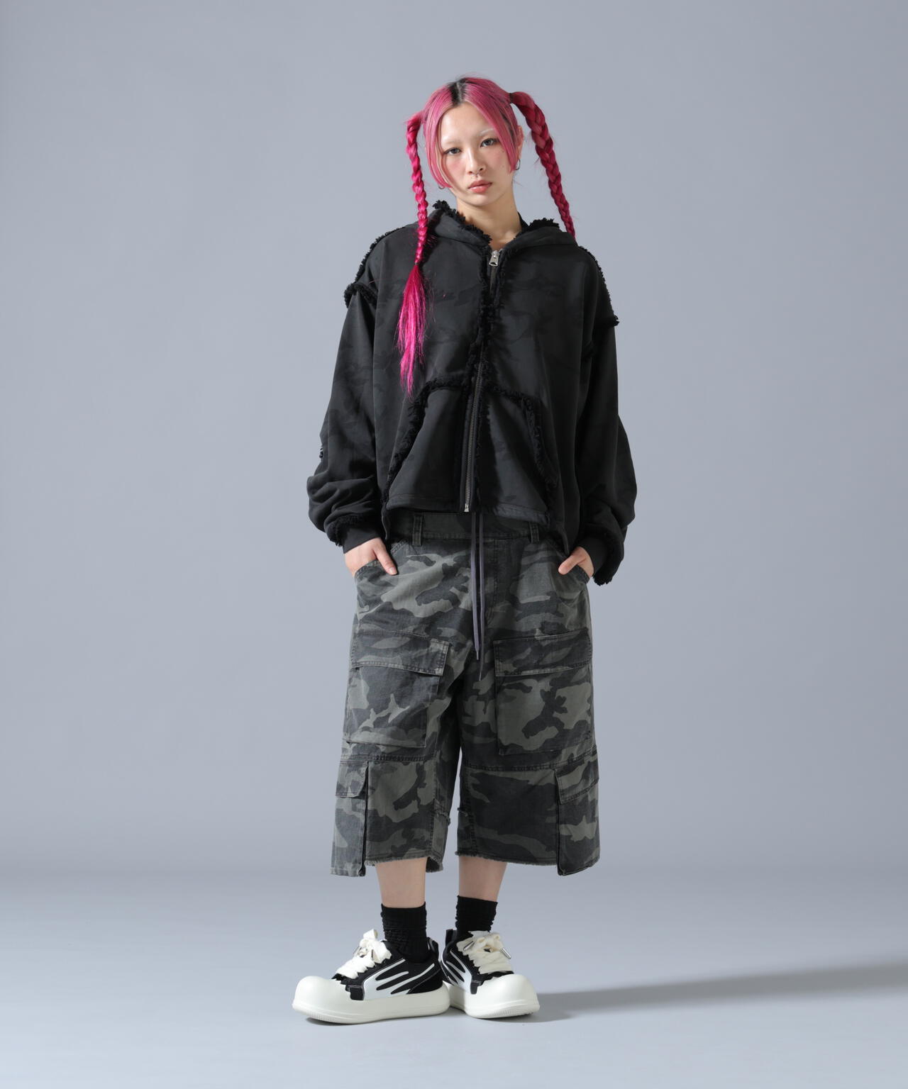 FR(13)NDS /フレンズ/WAIST LAYER CARGO SHORTS