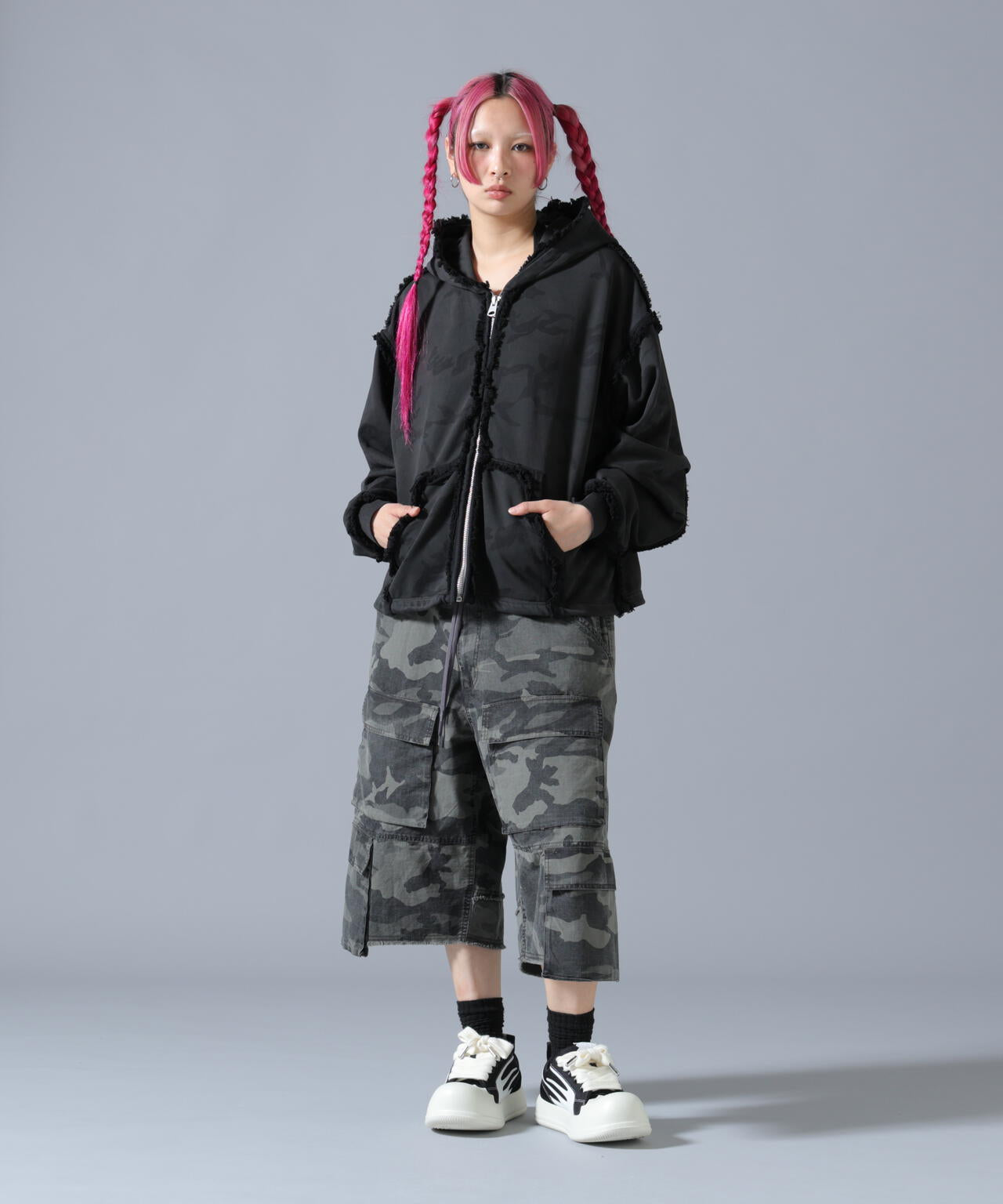 FR(13)NDS /フレンズ/WAIST LAYER CARGO SHORTS