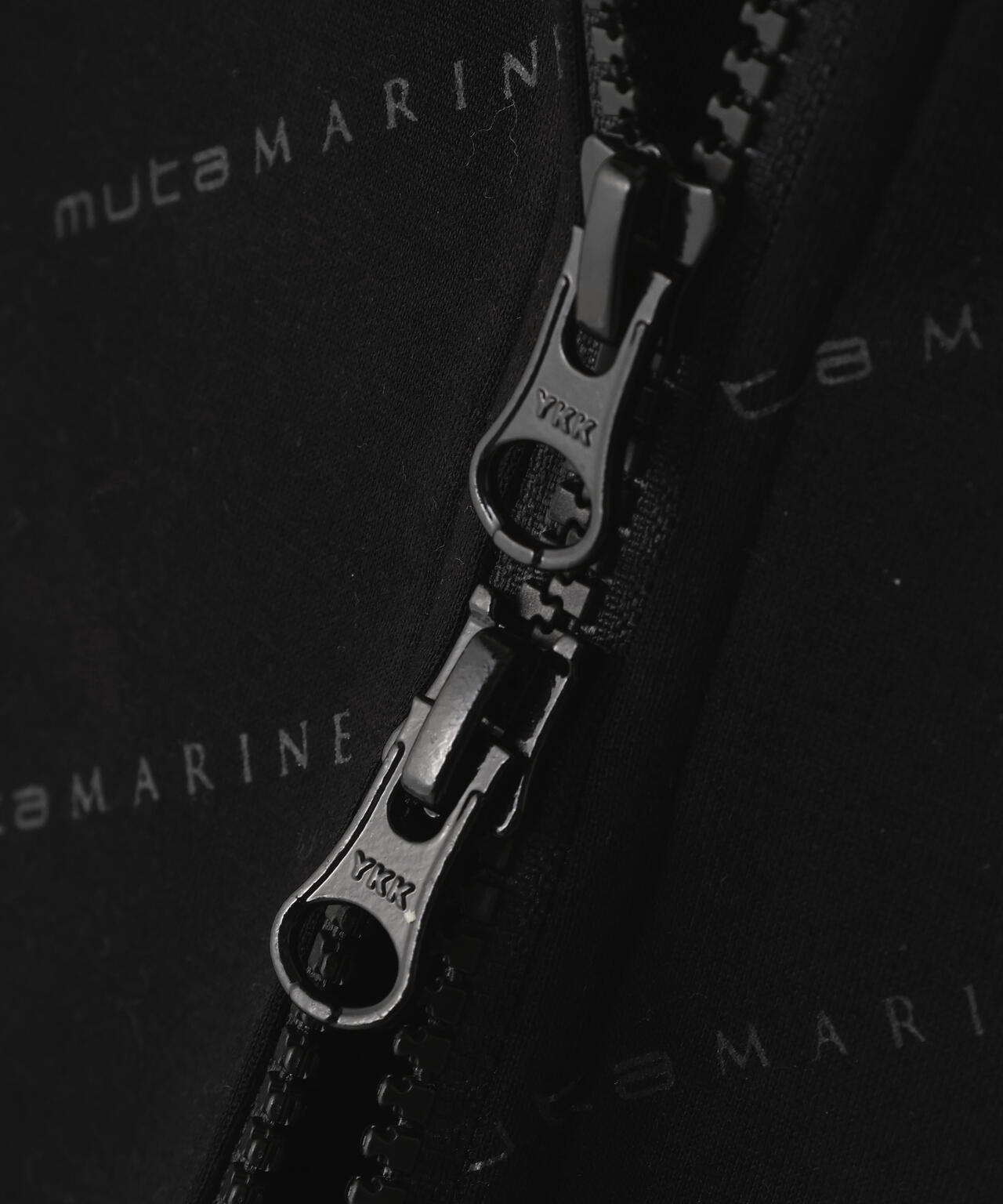 muta MARINE/ムータマリン/別注 総柄フーディ