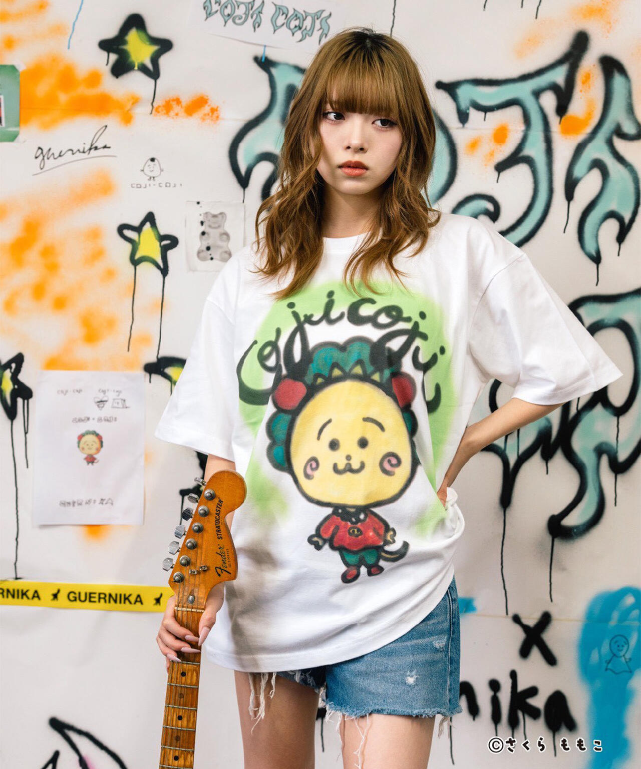guernika/ゲルニカ/Drooping COJI-COJI Thumb Doll Spray T-shirt / White