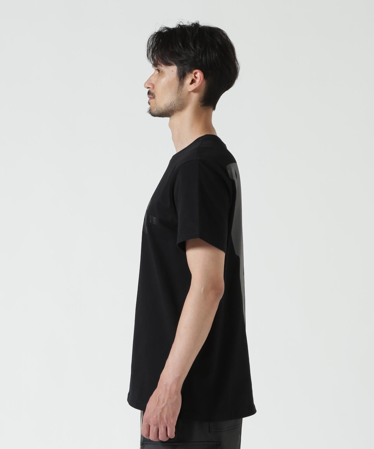 VLONE/ヴィーロン/CLASSIC LOGO-FRIENDS TEE