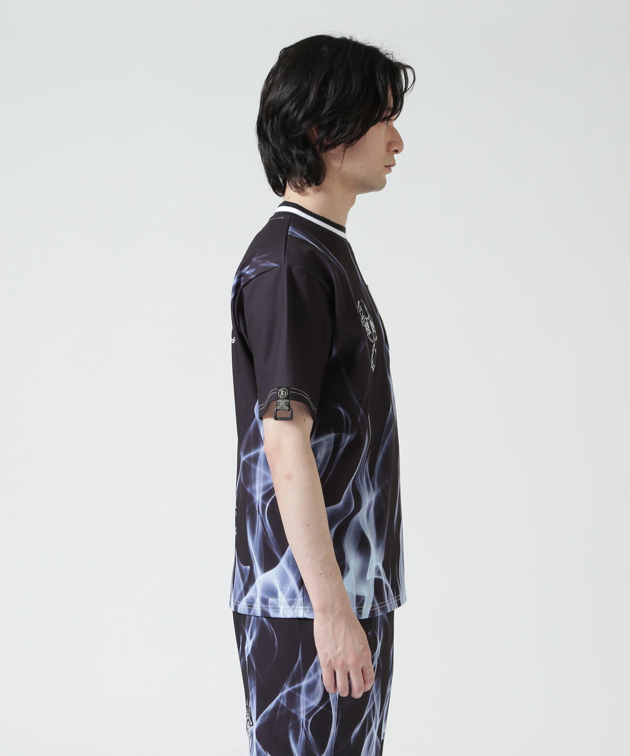 177cm B:81 W:72 H:88 着用サイズ：L