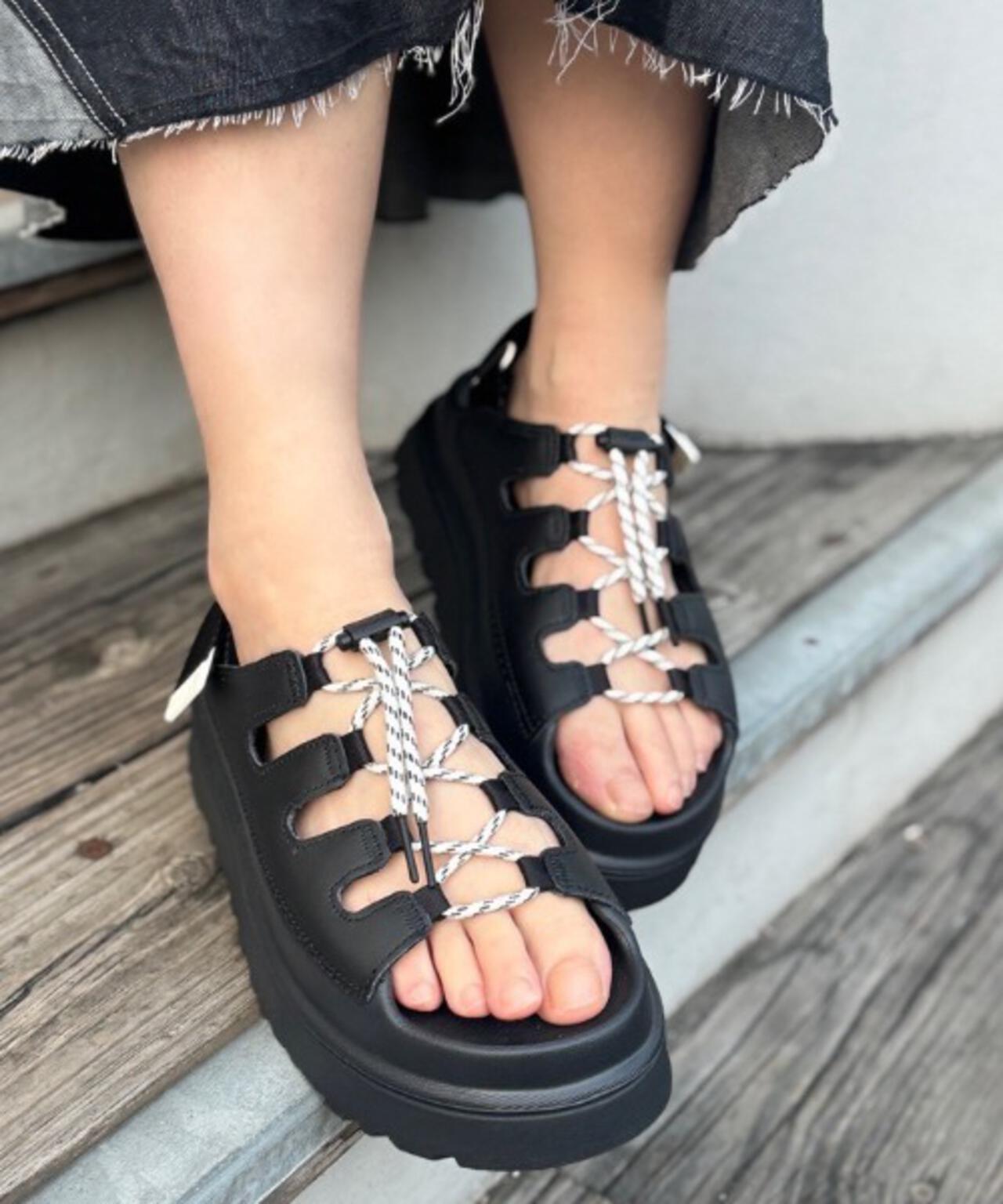 UGG/アグ/GOLDENGLOW TOGGLE