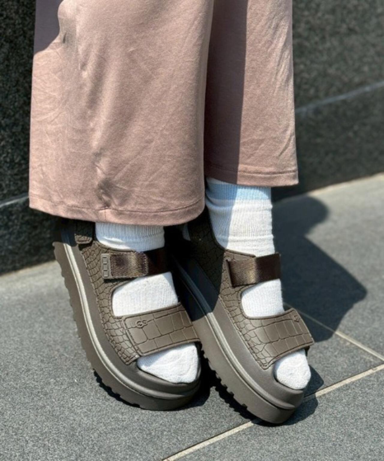 UGG/アグ/GoldenGlow Embossed/ゴールデングロウ エンボスト