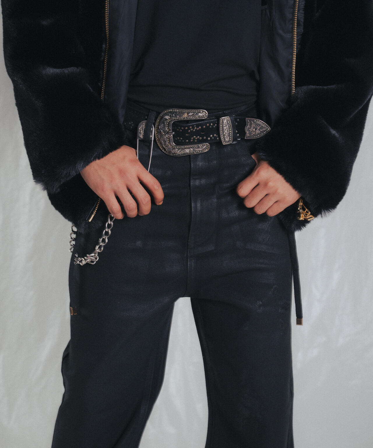 FR(13)NDS /フレンズ/BLACK COATINGFLARE PANTS