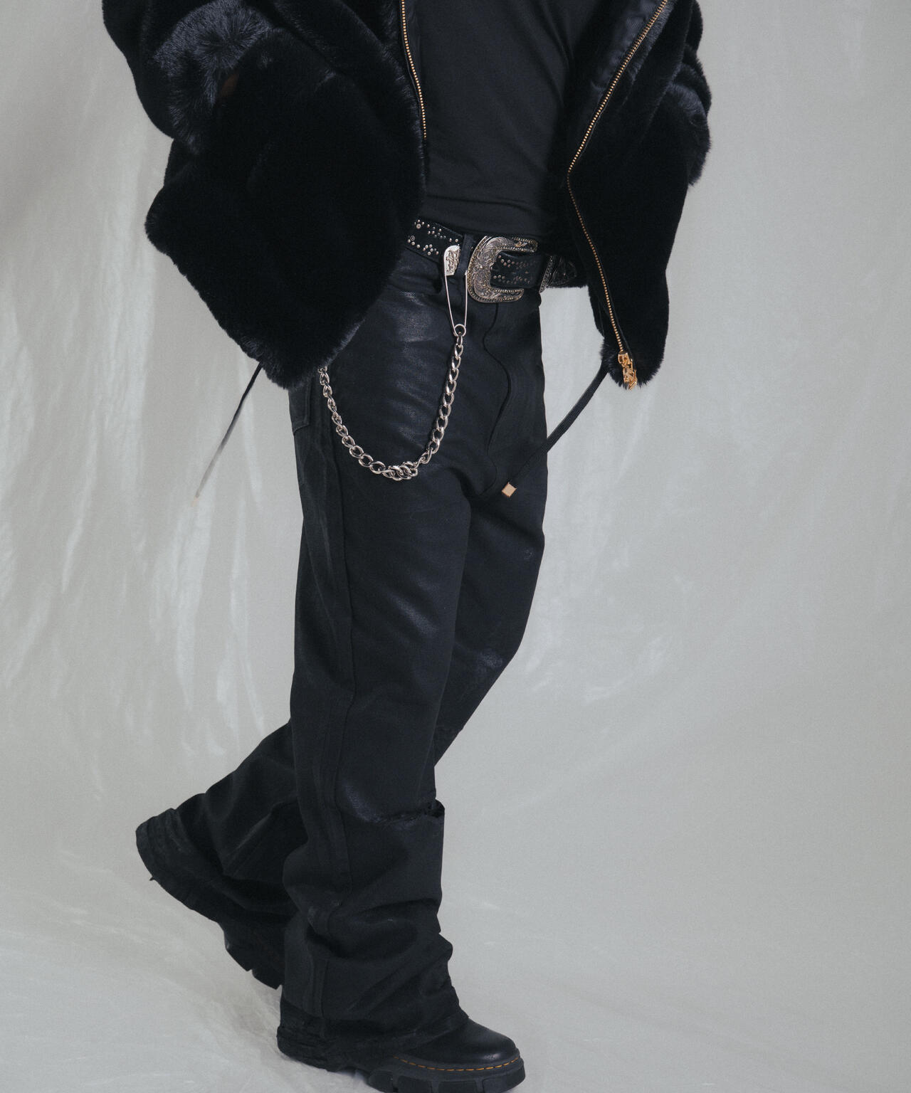 FR(13)NDS /フレンズ/BLACK COATINGFLARE PANTS