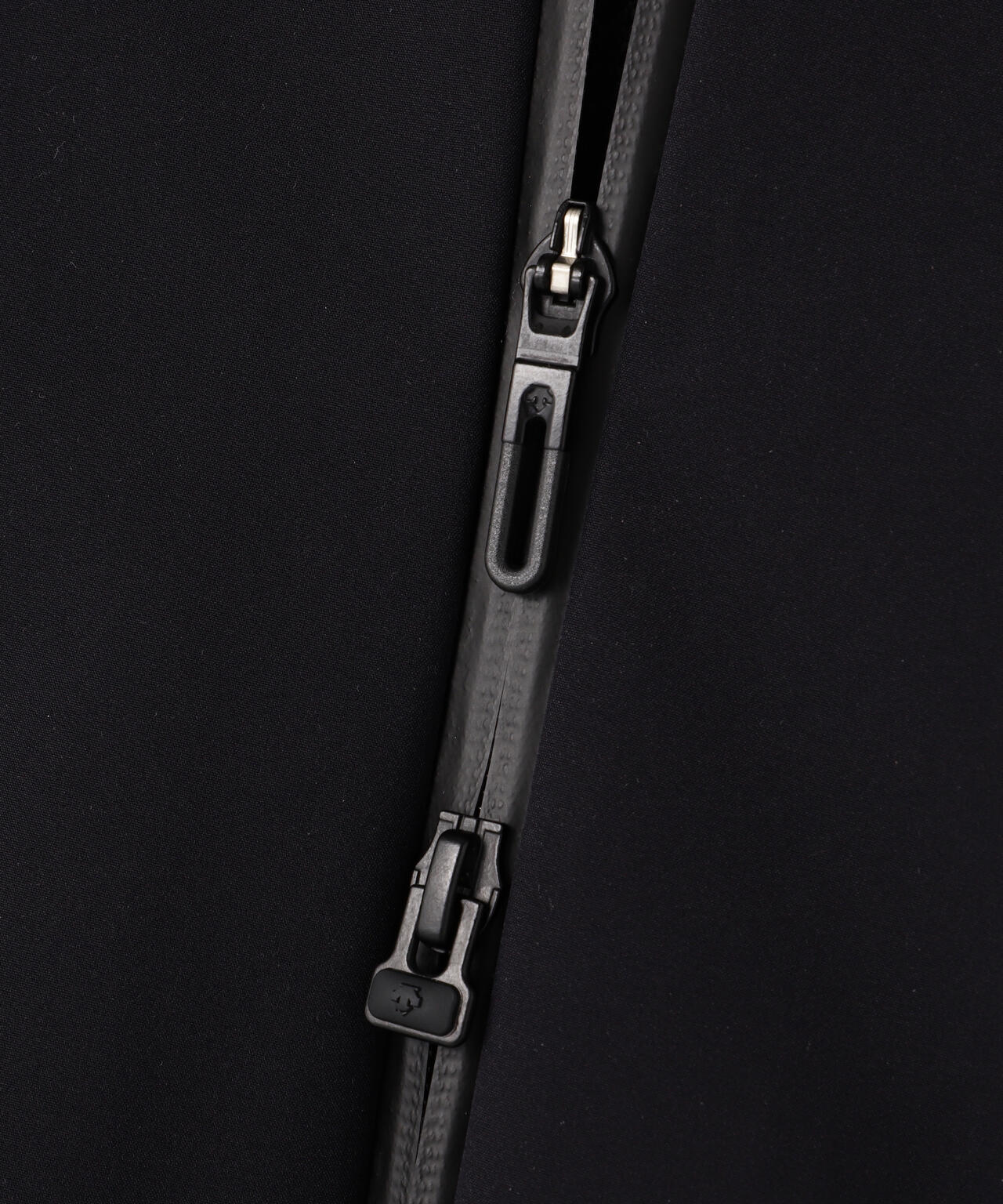 DESCENTE ALLTERRAIN/デサントオルテライン/HARD SHELL JACKET ”CREAS”