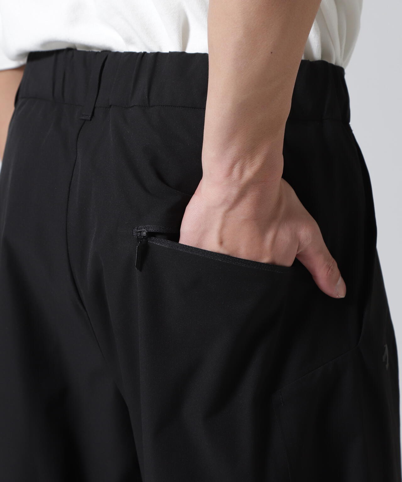 DESCENTE ALLTERRAIN/デサントオルテライン/SEAMLESS STRETCH CARGO PT