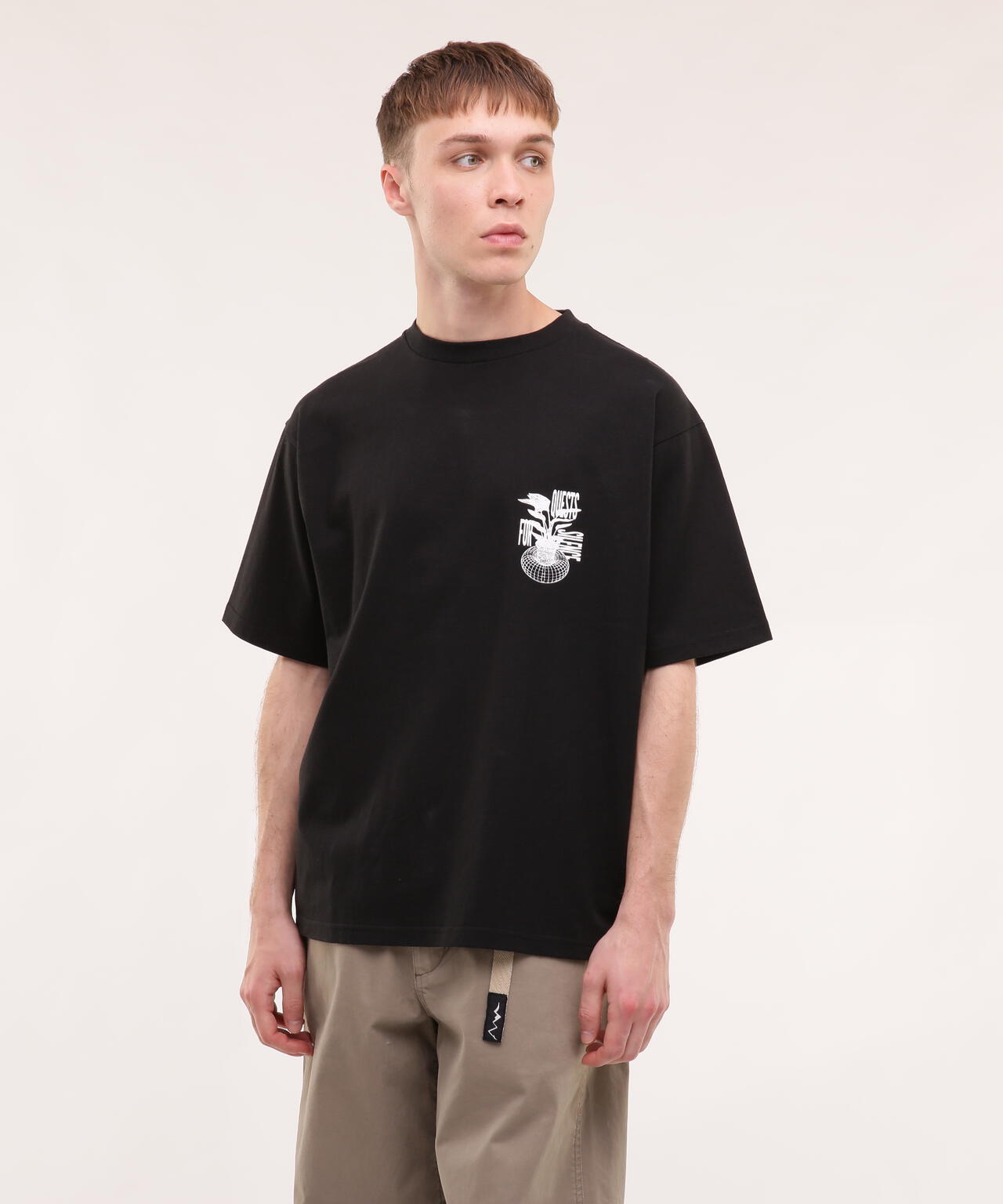 MANASTASH/マナスタッシュ/Ci Tee QUESTS 半袖 Tシャツ