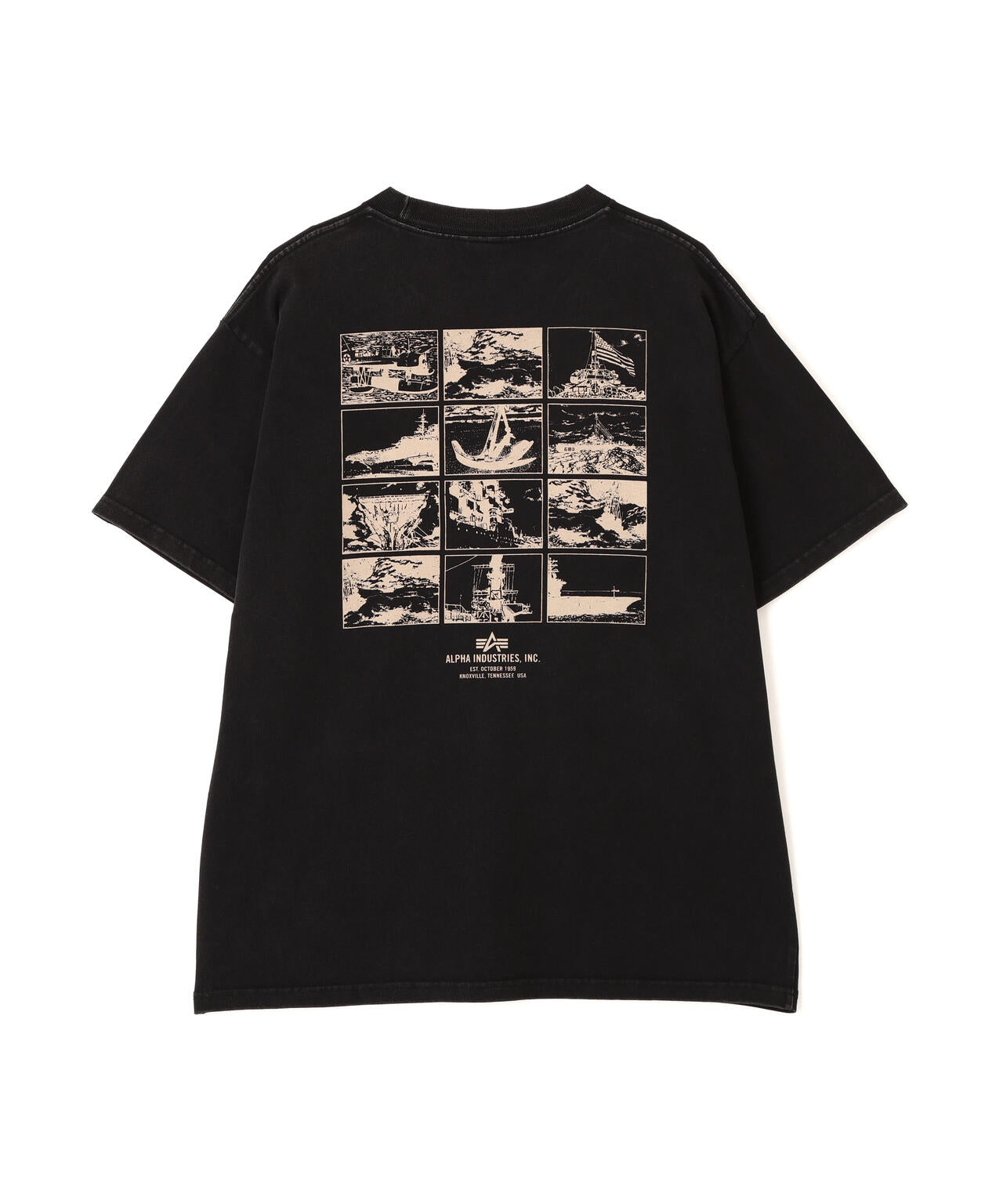 MOMENT COLLAGE T-SHIRT