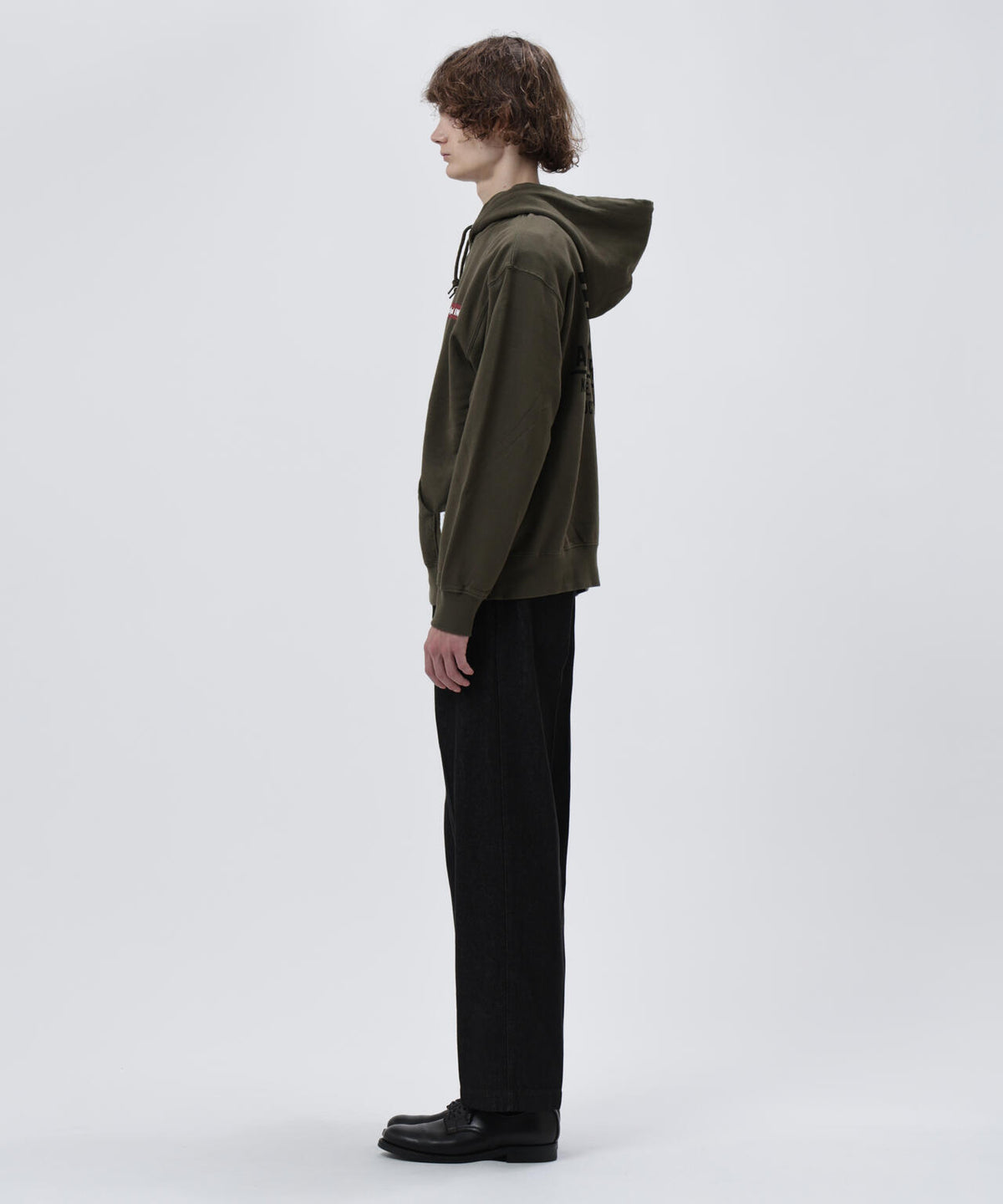 187cm C:83 W:66 H:85.5 着用サイズ：L