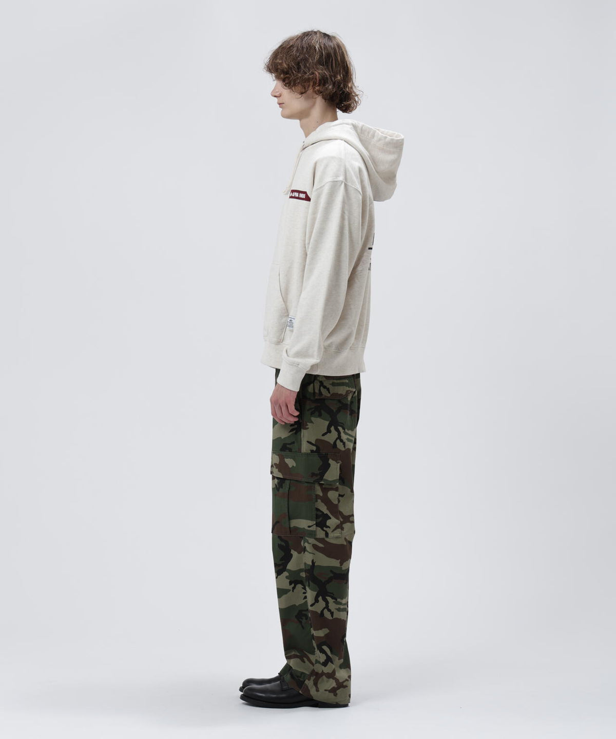 187cm C:83 W:66 H:85.5 着用サイズ：L