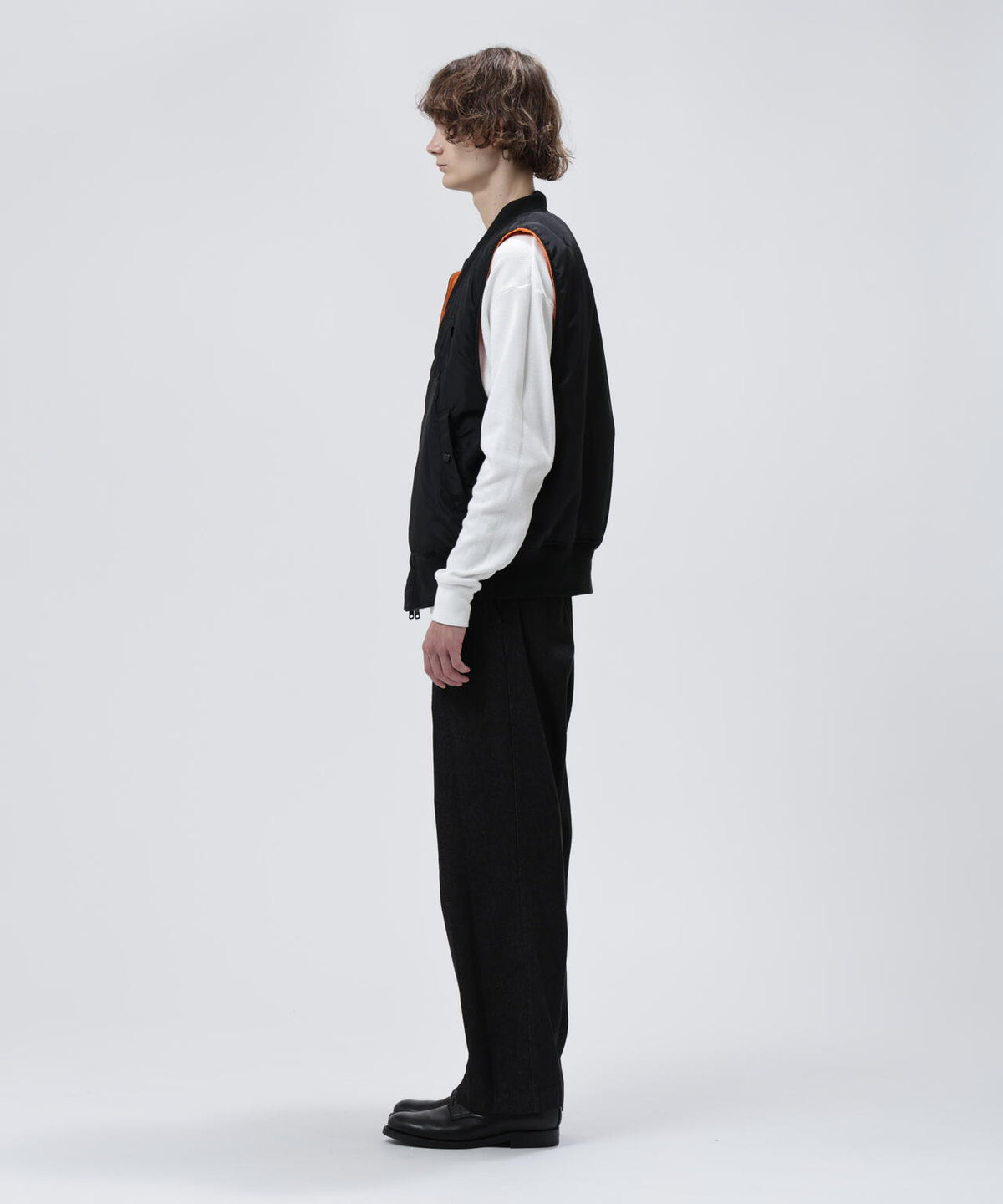 187cm C:83 W:66 H:85.5 着用サイズ：L