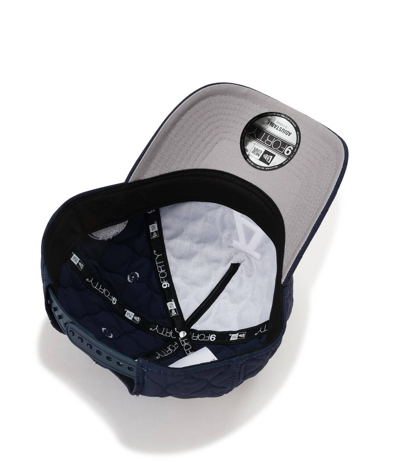 《NEW ERA》QUILTED 9forty HAT